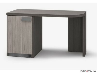 scrivania-sagomata-da-135-cm-con-vano-frigobar